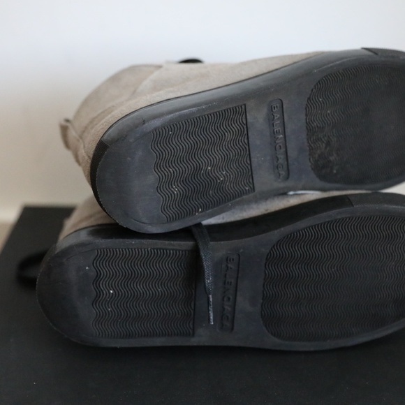 Balenciaga Men's Arena Grey Suede Sneaker - Picture 6 of 7